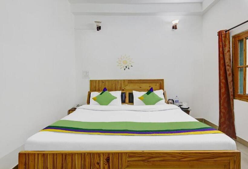 هتل Treebo Trend Drishyawali Kullu With Mountain View