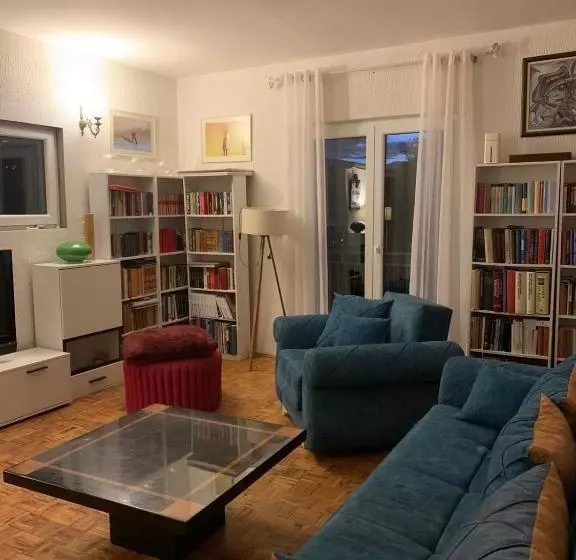 پانسیون Apartments Maya