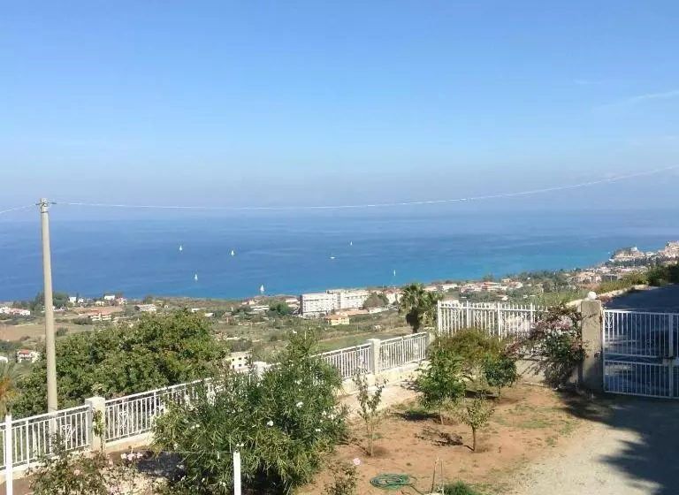 Majatalo Balconcino Degli Innamorati Tropea