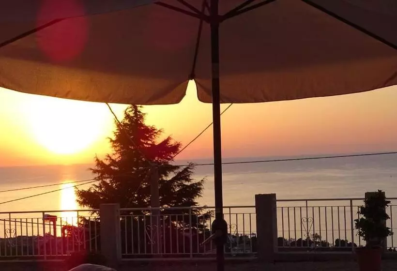 Majatalo Balconcino Degli Innamorati Tropea