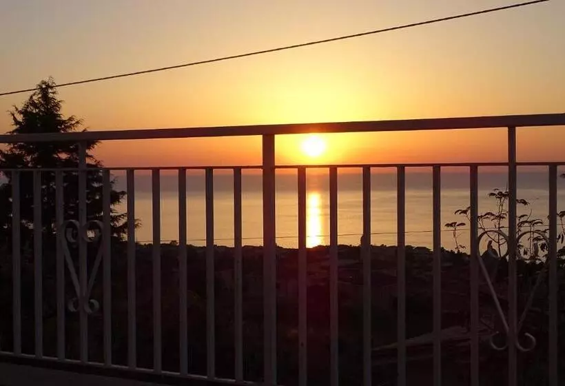 Majatalo Balconcino Degli Innamorati Tropea