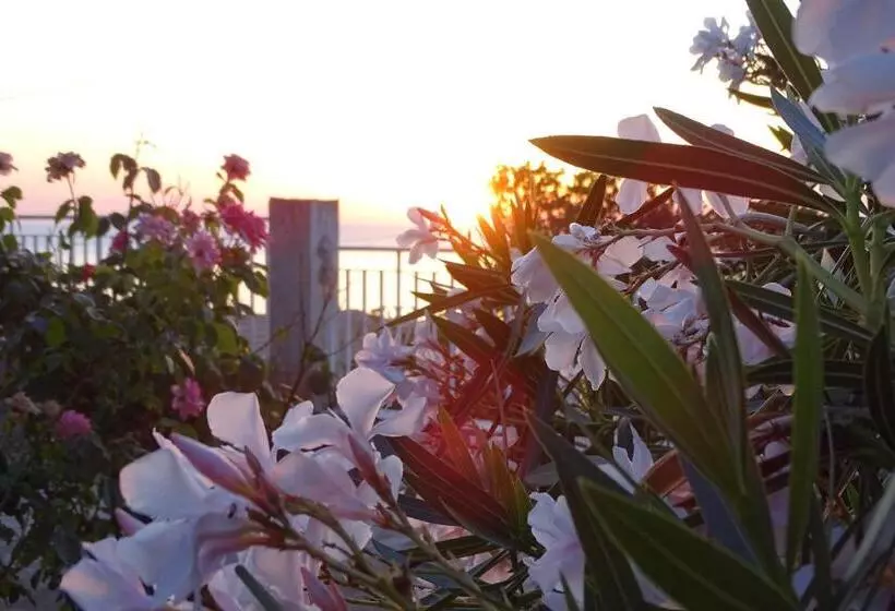 Majatalo Balconcino Degli Innamorati Tropea