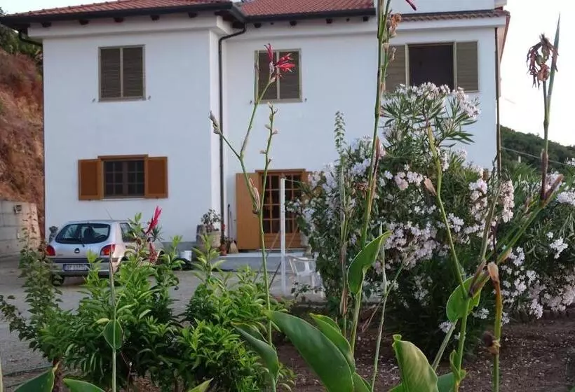 Majatalo Balconcino Degli Innamorati Tropea