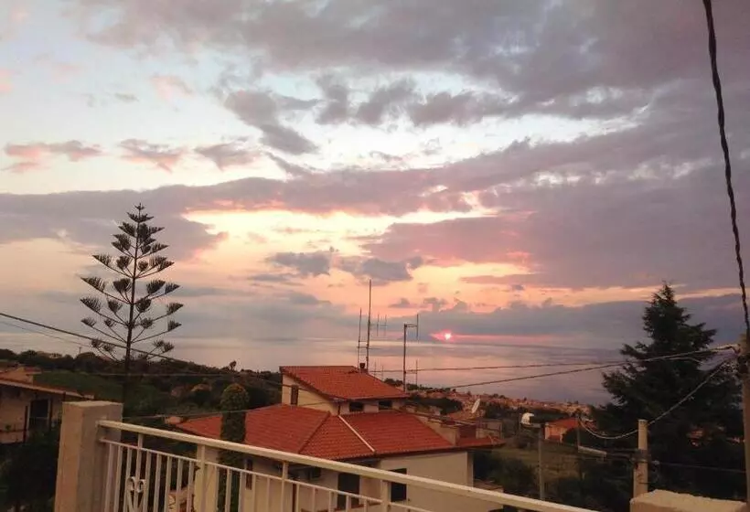 Majatalo Balconcino Degli Innamorati Tropea