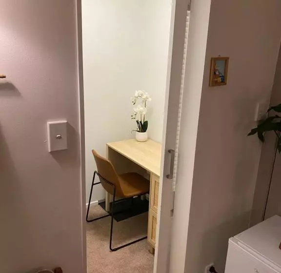 پانسیون Dinsdale Oasis And Private Spa Pool