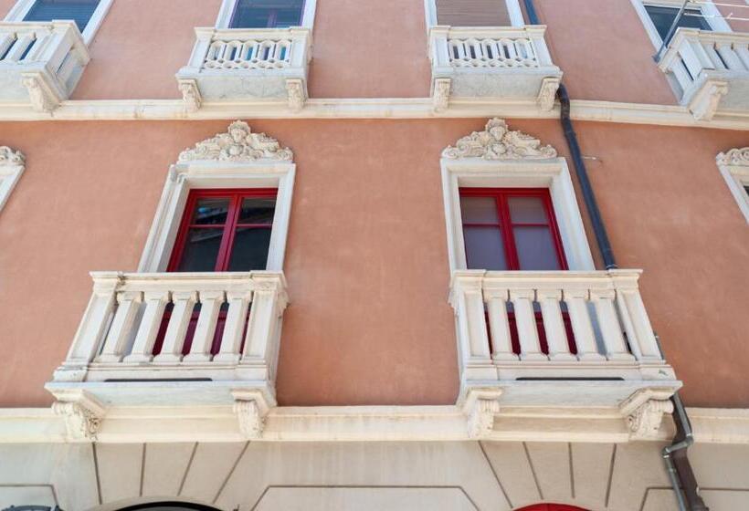 פנסיון Domo Sofia