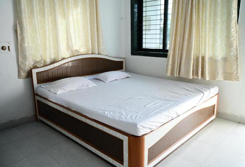 Pensió Seeyarm Stay Omkar Villa