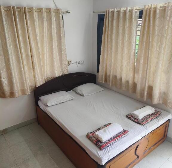 Pensió Seeyarm Stay Omkar Villa