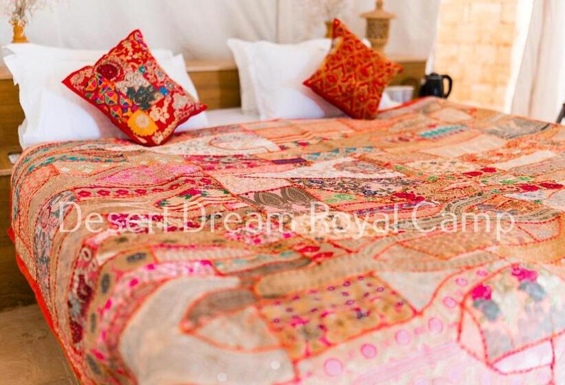 פנסיון Surya Vilas