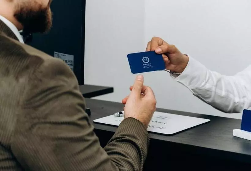 Atomihotel: Contemporary Comfort Steps From The Atomium!