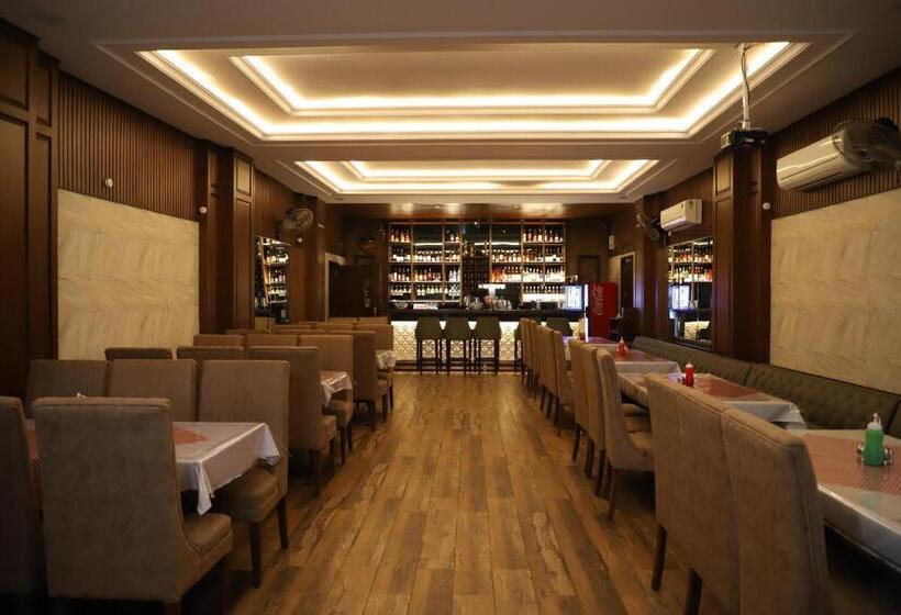 בית מלון כפרי Anmol