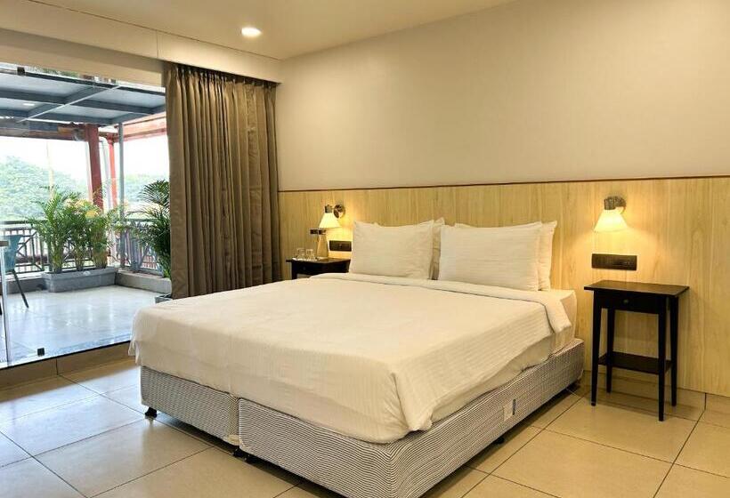 Отель Antarim Express