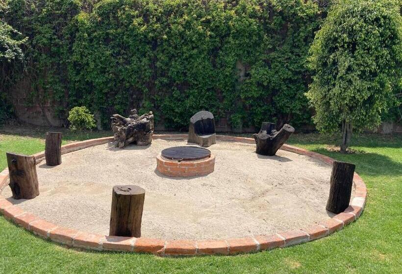 ホテル El Monasterio