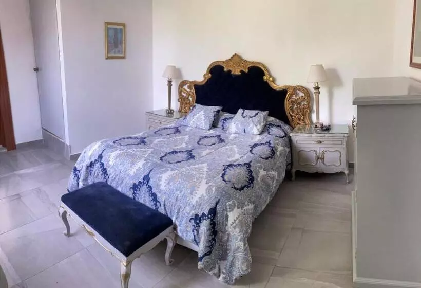 Hotelli El Monasterio