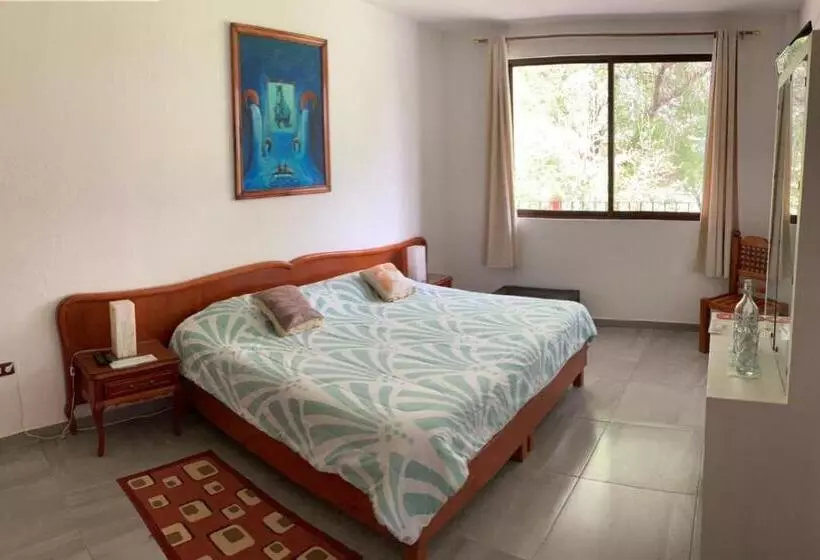 Hotelli El Monasterio