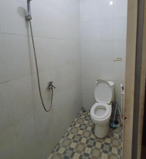 בית מלון כפרי Oyo 93114 Salak Homestay