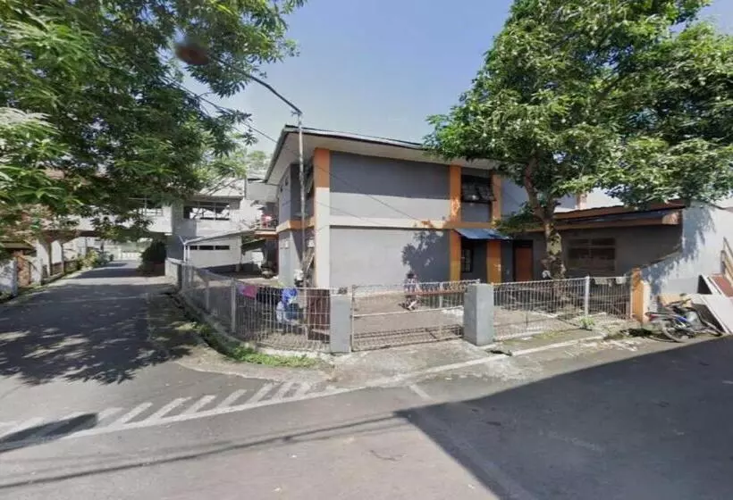 ホテル Oyo 93168 Permata Ria