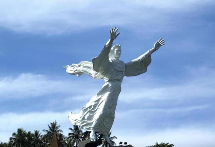 בית מלון כפרי Oyo 93168 Permata Ria