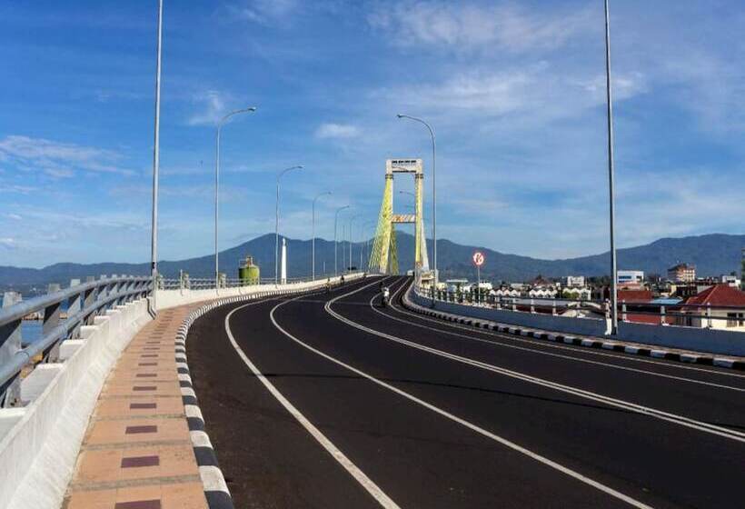 בית מלון כפרי Oyo 93168 Permata Ria