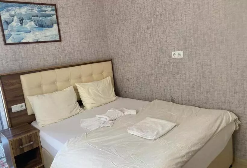 Hotelli Pamukkale Sahin