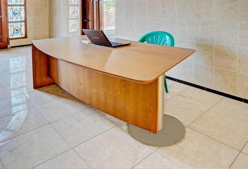 Hotel Spot On 93107 Homestay H. Syarif Syariah   Bandar Gresik