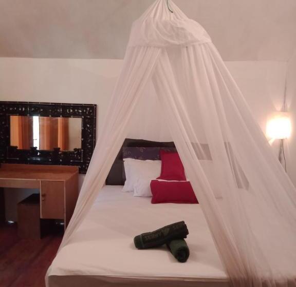 فندق Why Not Bar And Bungalows #2