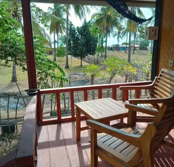 Hotelli Why Not Bar And Bungalows #2
