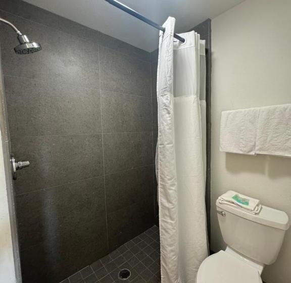 汽车旅馆 Eagle Inn