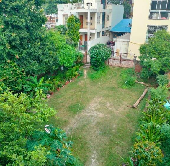 פנסיון Apna Guest House