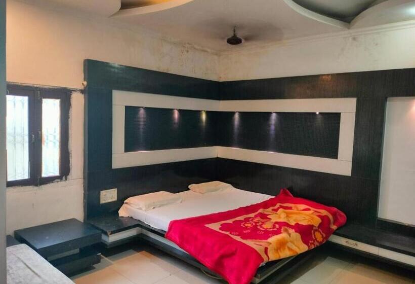 פנסיון Apna Guest House