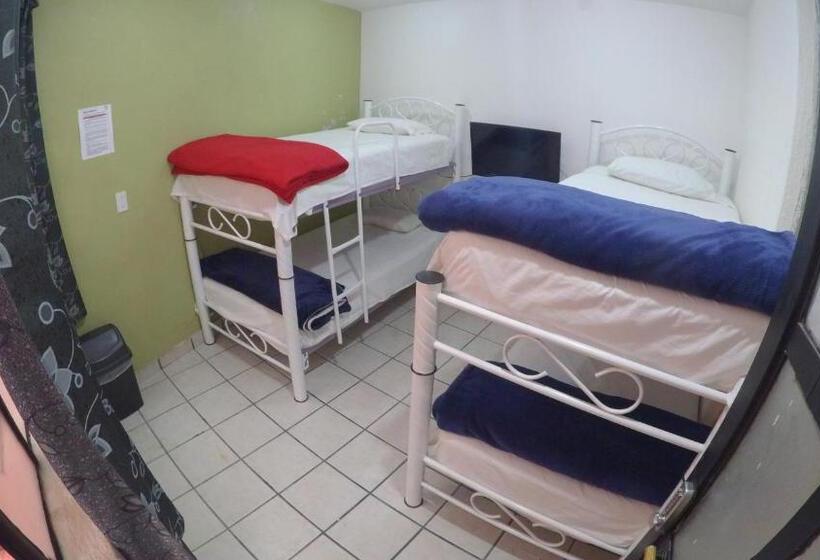 پانسیون Kahlo Habitacion#1