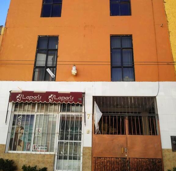 پانسیون Kahlo Habitacion#1