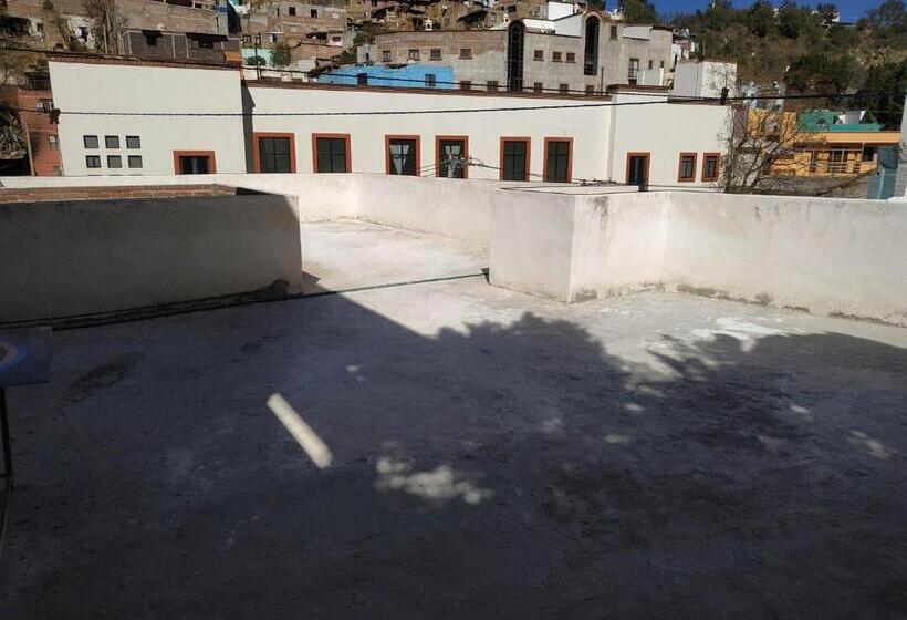 پانسیون Kahlo Habitacion#1