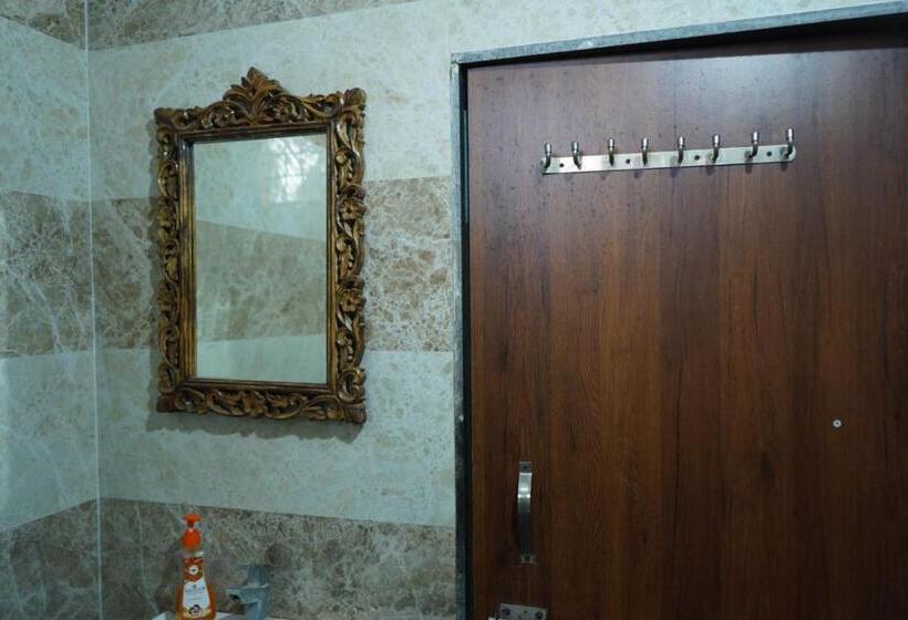 Pension Iskcon Pandharpur S Chandrabhaga Guest House