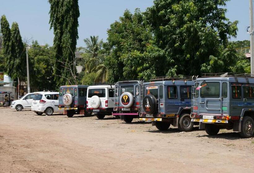 Pension Iskcon Pandharpur S Chandrabhaga Guest House