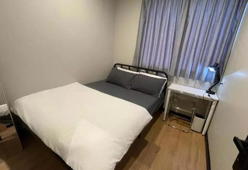 22 Hours Hostel