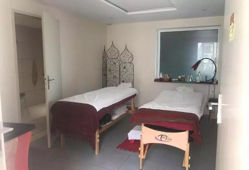 ベッドアンドブレックファースト Centre De Bien être Le Miel Et L Eau