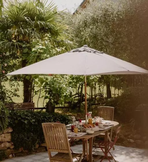 Aamiaismajoitus (B&B) Chez Anne Et Grégoire