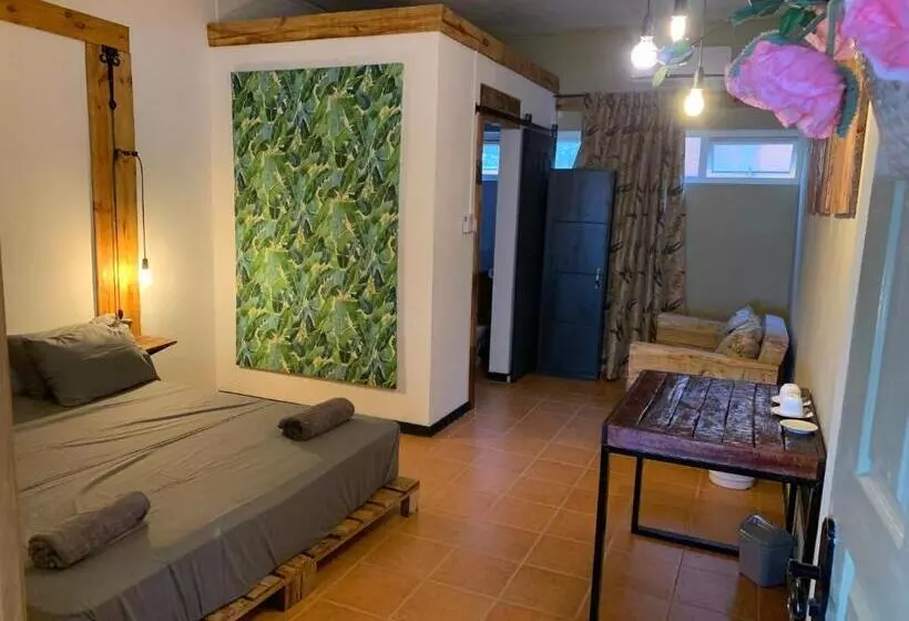 هتل Bon Vivant Front De Mer   Ile Rodrigues