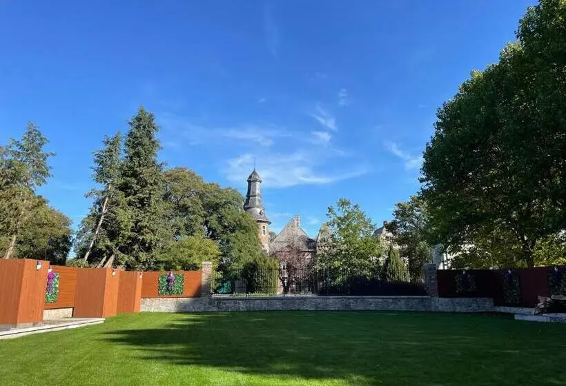 Hotelli Ferme Du Château Fontaine