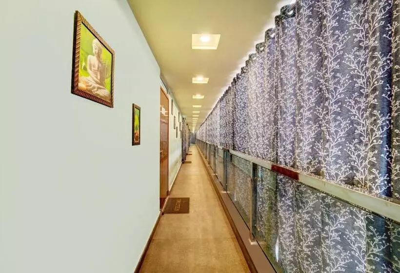 Super Hotel O 27 Degree