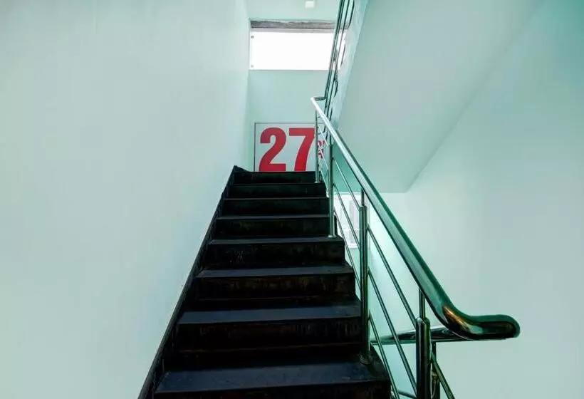 Super Hotel O 27 Degree