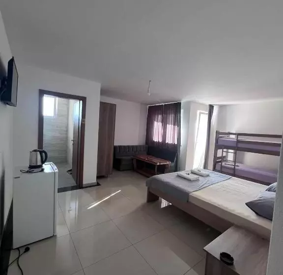 هتل Palace Struga