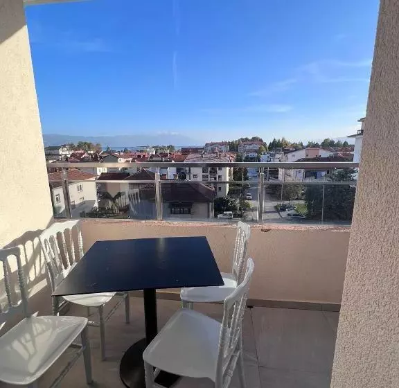 هتل Palace Struga