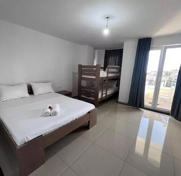 هتل Palace Struga