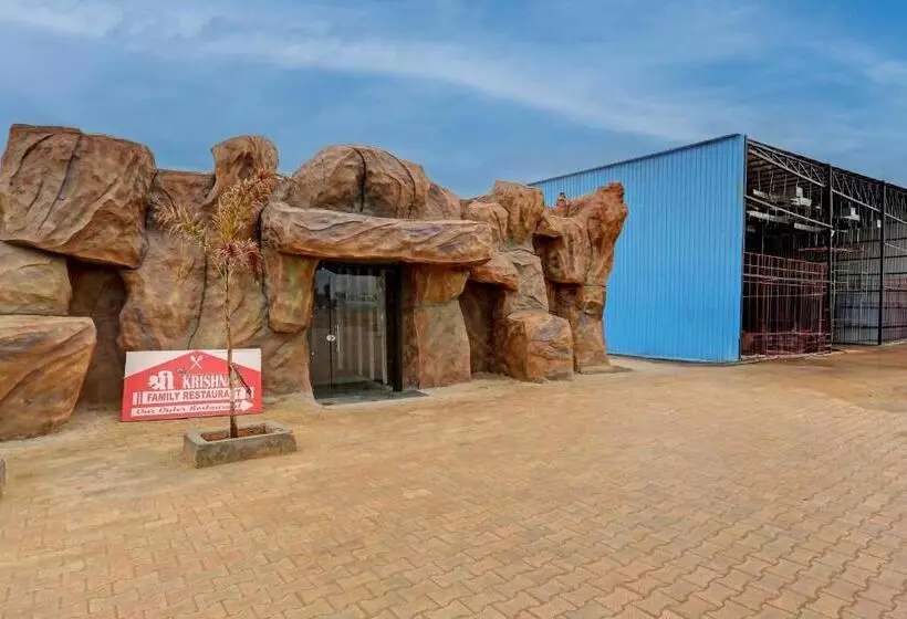 هتل O Kingland Water Park Rohtak