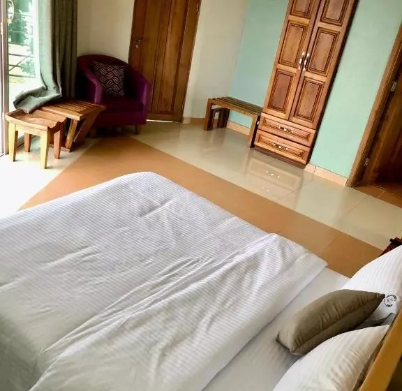 هتل The Address Resort