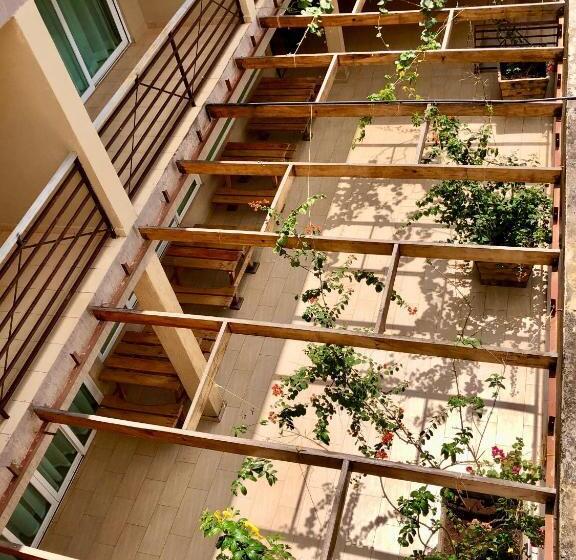 هتل The Address Resort