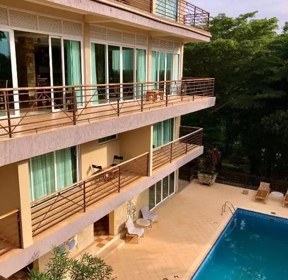 هتل The Address Resort