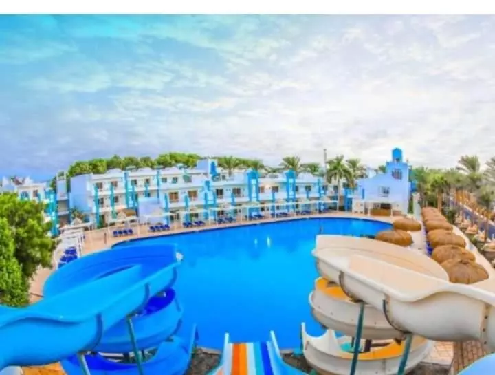 Mirage Bay Resort & Aqua Park Apartment